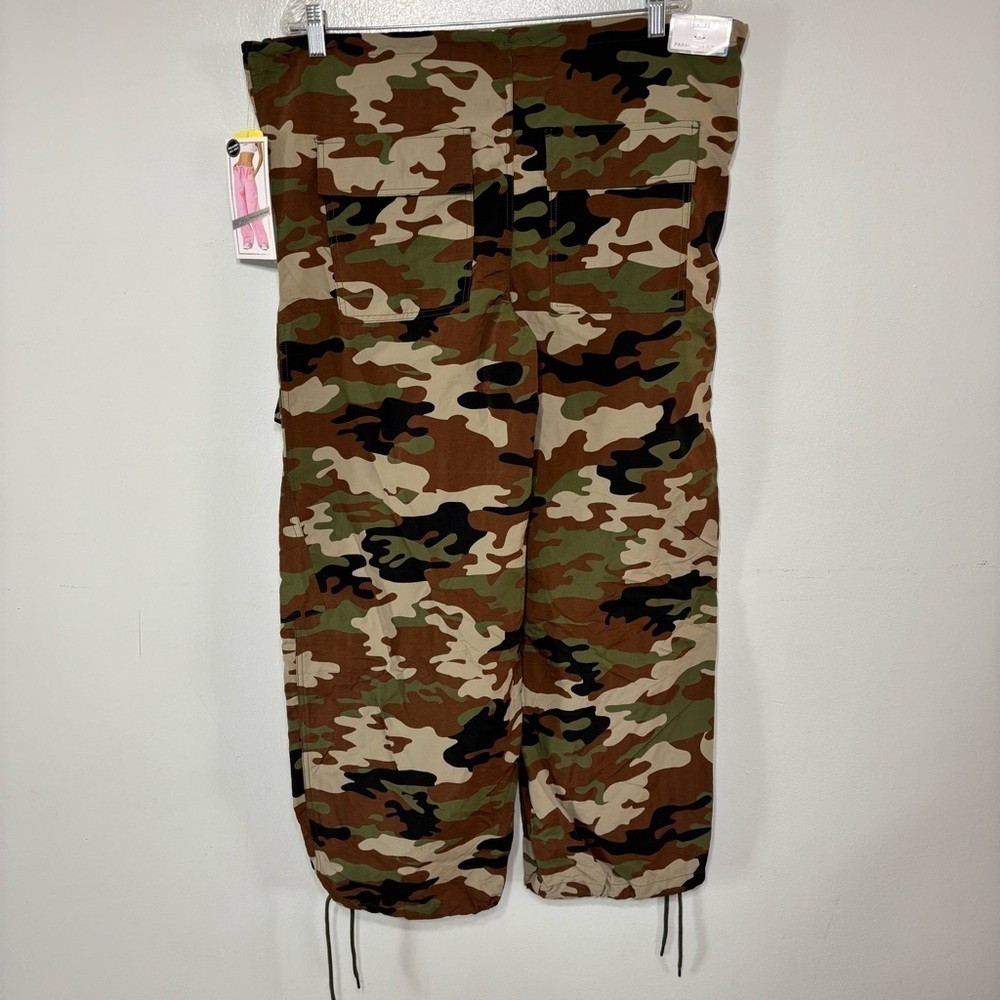 Tinseltown Camo Print High Rise Wide Leg Parachute Cargo Pants Size M NEW - Picture 4 of 6
